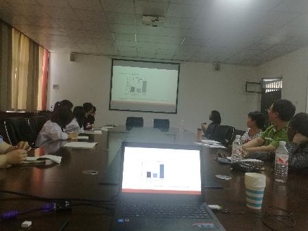  Steven Mansoorabadi教授与青年教师研讨课题