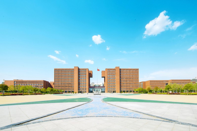 新区主教楼