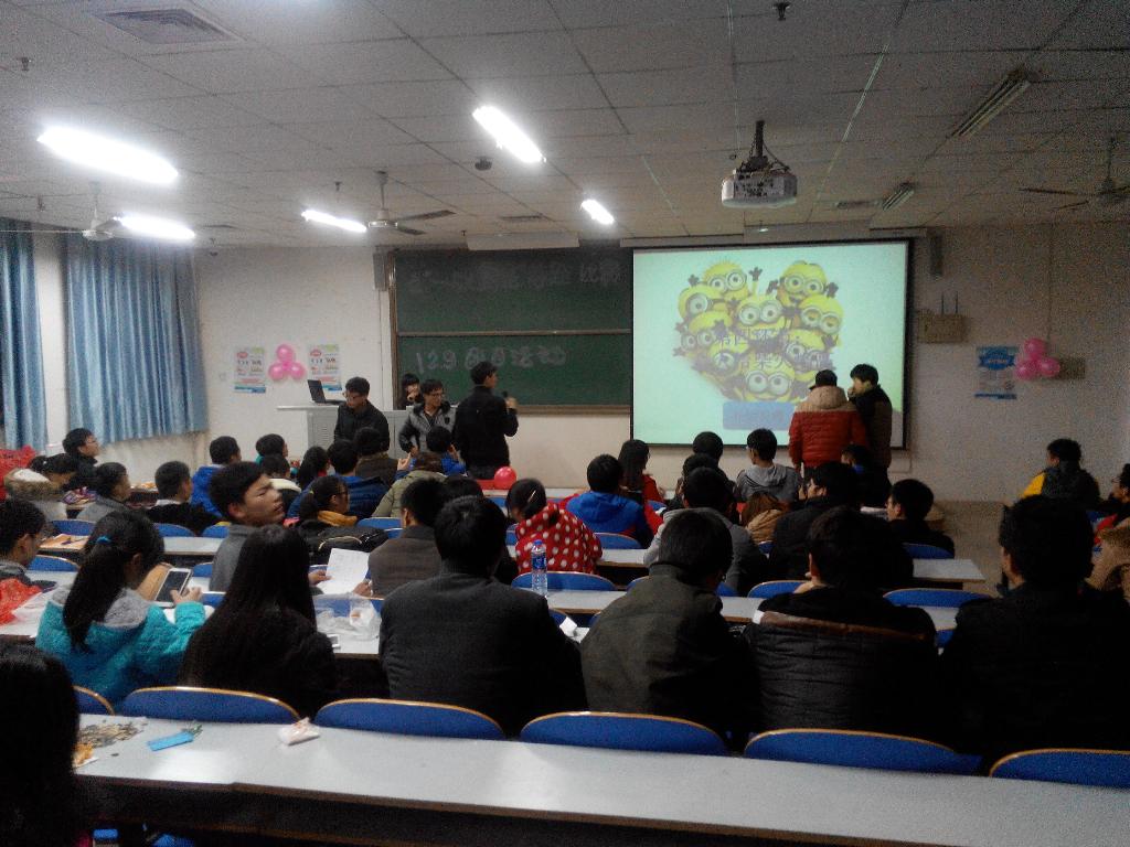 亲友团互动游戏