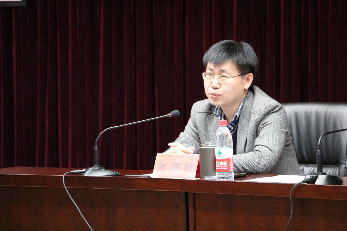 校团委张老师